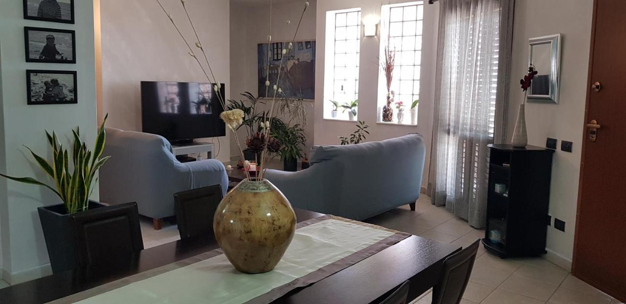 J M Villa Al Mare Con Veduta Spettacolare Шака Екстериор снимка